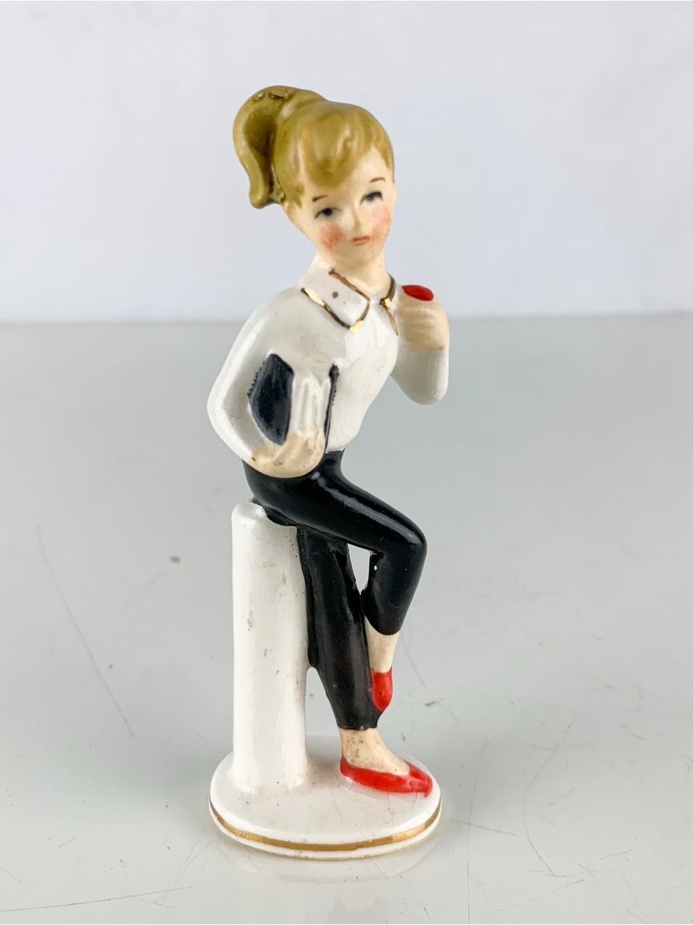Rare Vintage School Girl Book apple Japan Rockabilly Ceramic Figure hand painted
